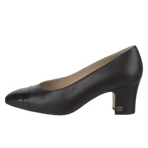 Elegant Black Leather Women's Pumps